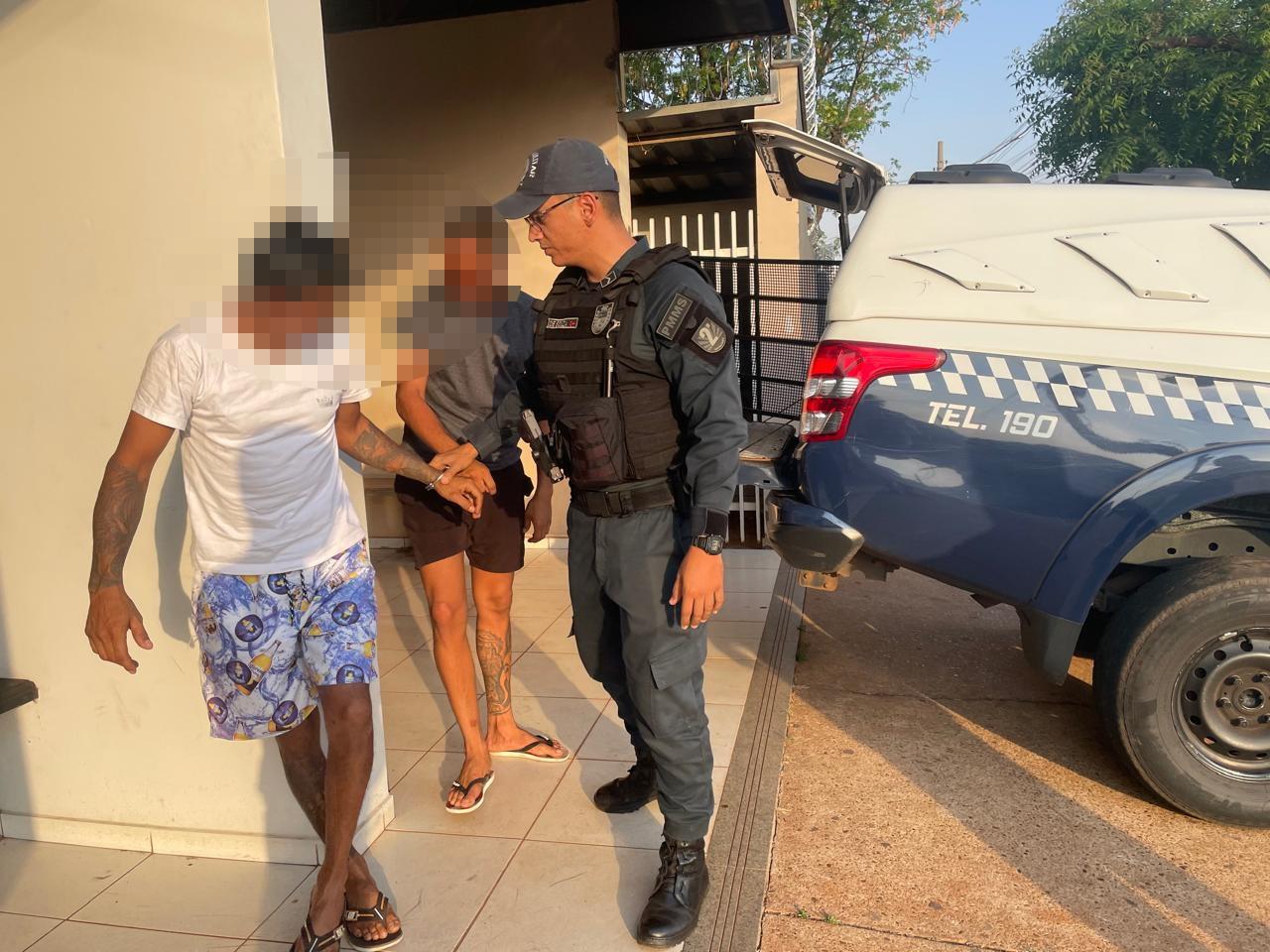 Equipe do sargento J. Corrêa prende dupla por tráfico de drogas no bairro Vila Piloto em Três Lagoas