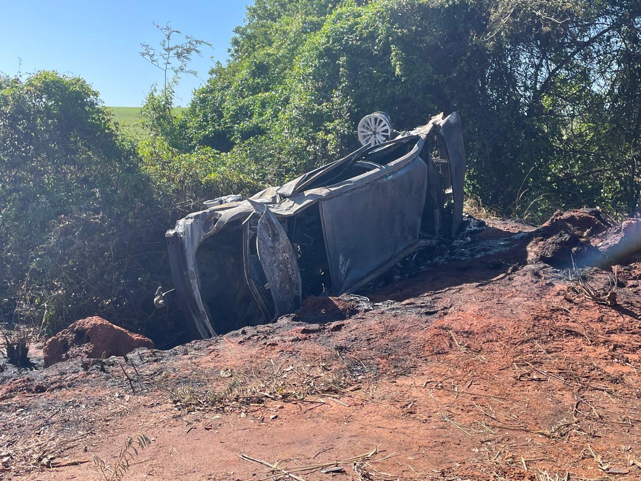 Tragédia na BR-158: Três-lagoense morre carbonizado após carro explodir em grave acidente entre Selvíria e Três Lagoas