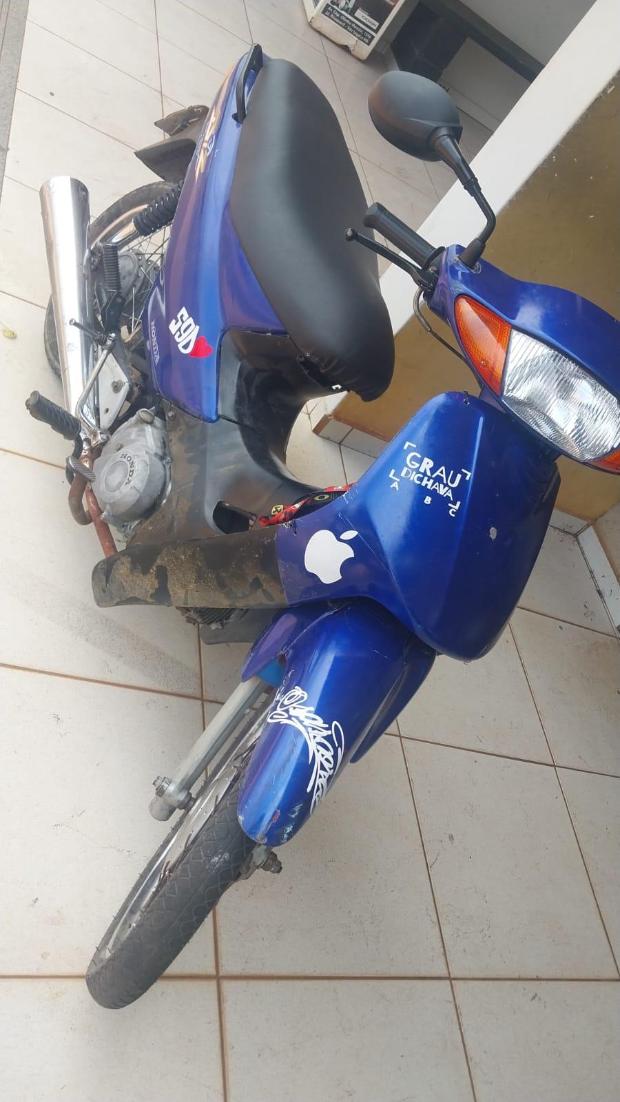 Abordagem da PM no bairro Paranapungá termina com moto apreendida e motociclista sem habilitação em Três Lagoas