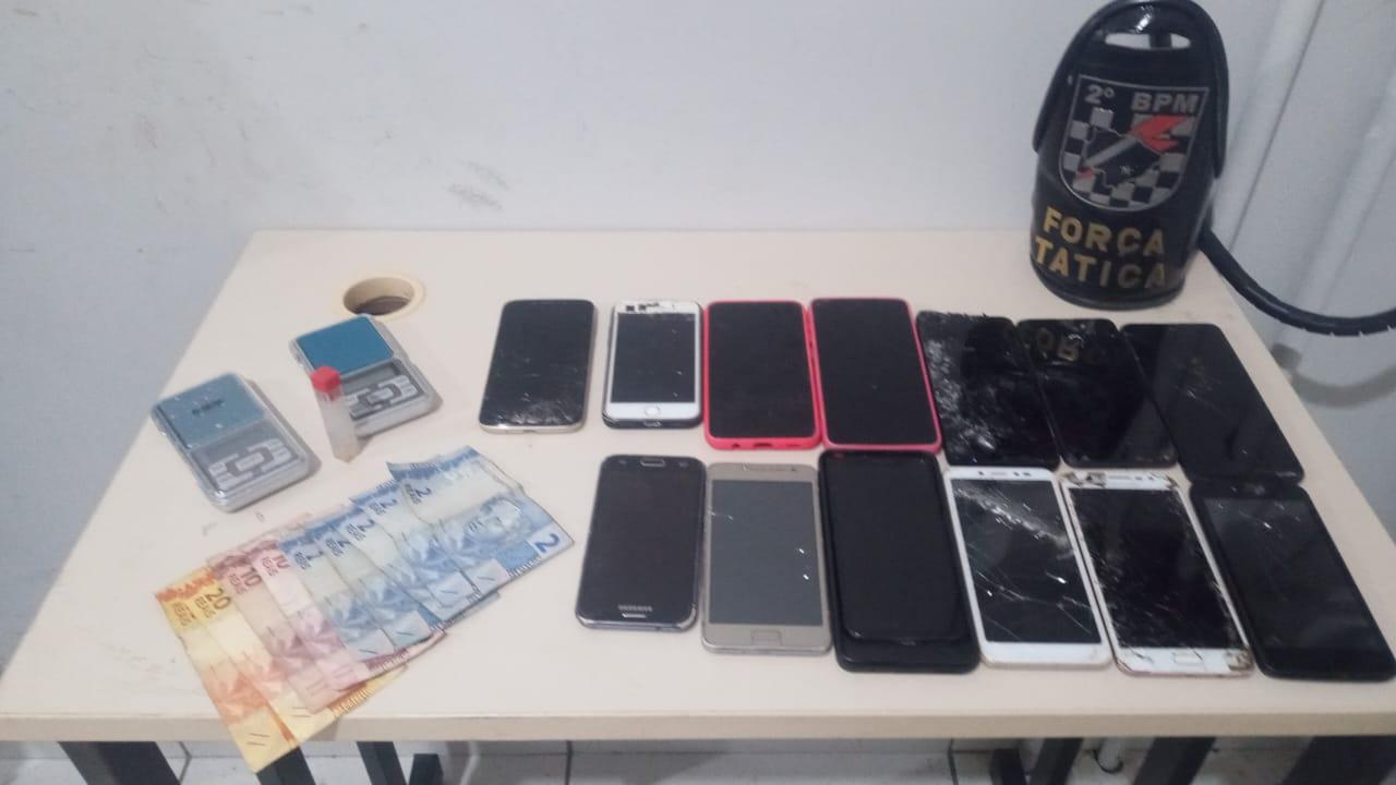 Bateu de frente com a Força Tática e levou a pior: Homem preso chegou a ameaçar os policias dizendo “Vocês não sabem o que posso fazer com vocês” Bateu de frente com a Força Tática e levou a pior: Homem preso chegou a ameaçar os policias dizendo “Vocês não sabem o que posso fazer com vocês”