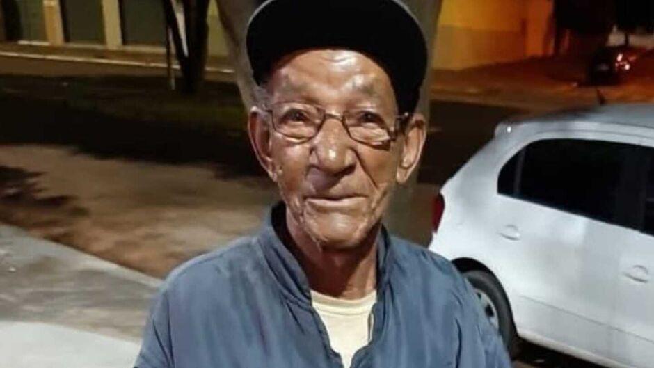Ciclista de 86 anos morreu horas depois de ser atropelado por moto em Ivinhema