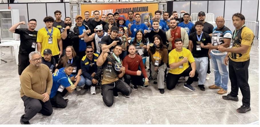 Equipe de Luta de Braço de Três Lagoas brilha em São Paulo e conquista títulos nacionais Equipe de Luta de Braço de Três Lagoas brilha em São Paulo e conquista títulos nacionais