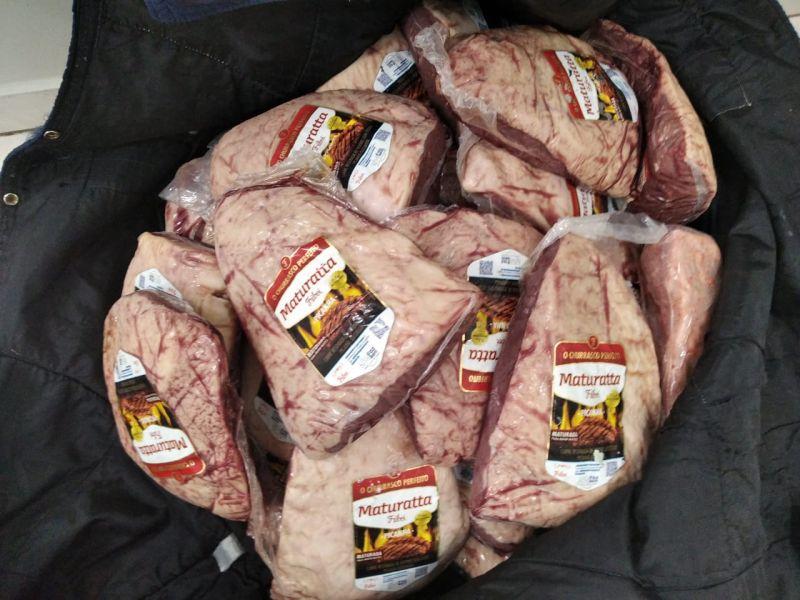 Espetinho vai ficar caro? Dono de restaurante é preso por adulterar etiqueta de carne em atacadista Espetinho vai ficar caro? Dono de restaurante é preso por adulterar etiqueta de carne em atacadista