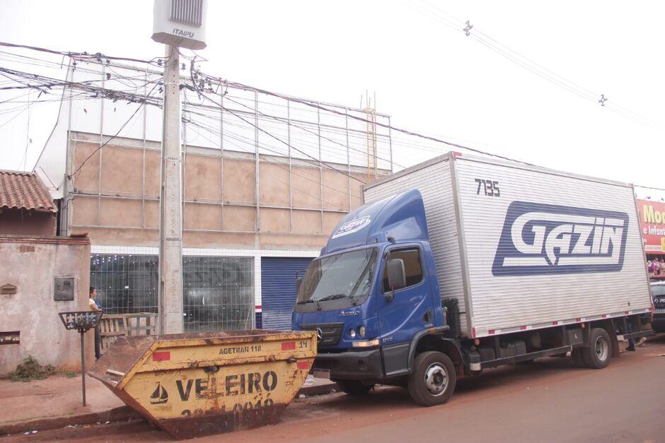 Funcionário de loja morre esmagado ao descarregar caminhão no Noroeste em Campo Grande