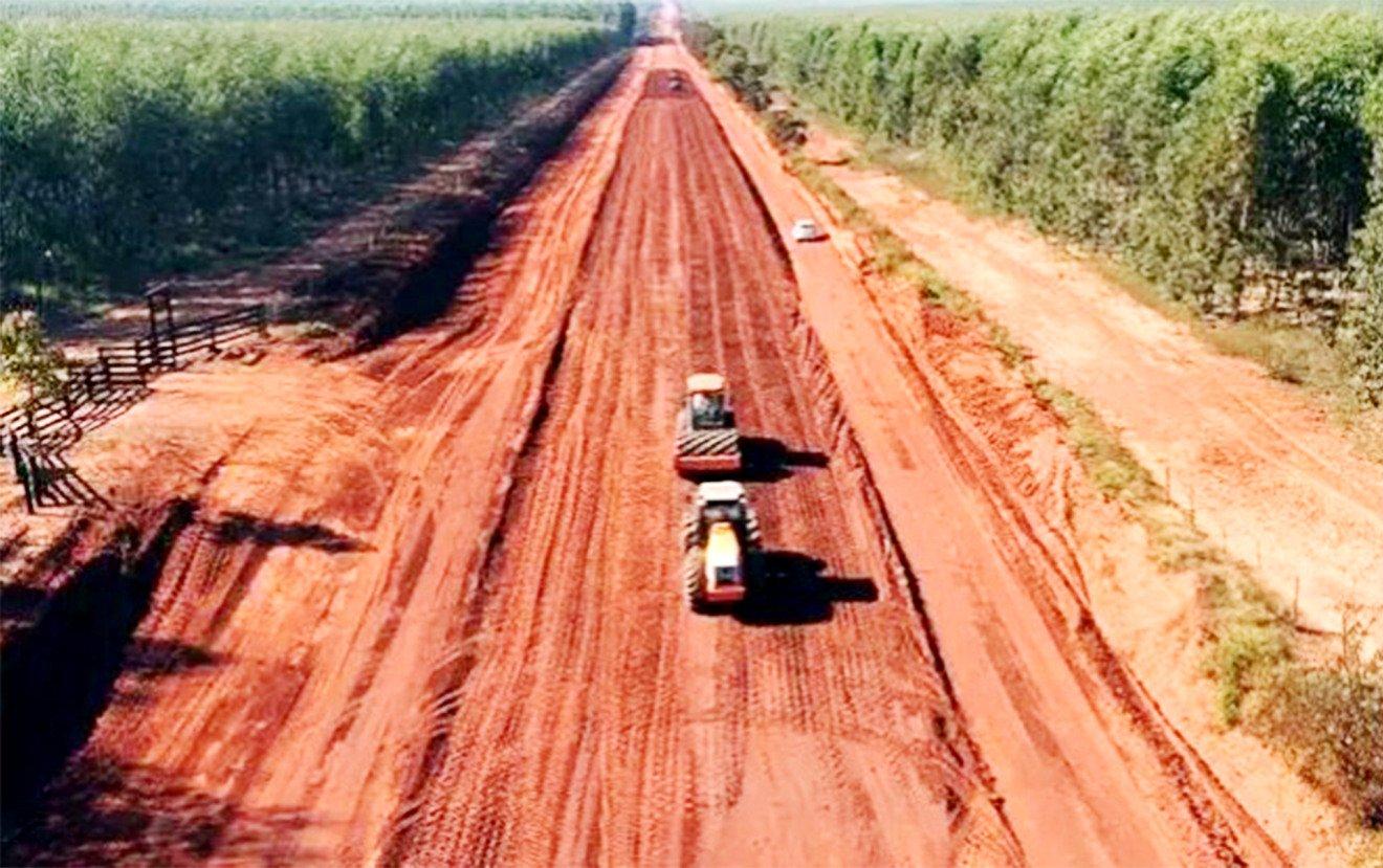Governo investe R$ 276 milhões para pavimentar a MS-320 e ligar Três Lagoas a Água Clara e Inocência — obra promete impulsionar economia regional Governo investe R$ 276 milhões para pavimentar a MS-320 e ligar Três Lagoas a Água Clara e Inocência — obra promete impulsionar economia regional