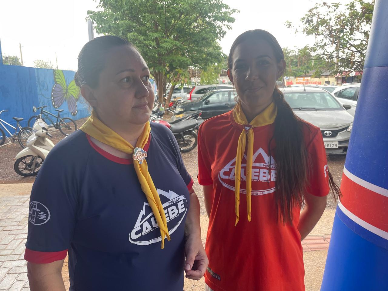 Trabalho social do Grupo “Missão Calebe” leva mensagens de Deus e distribui livros na entrada do cemitério municipal neste dia de Finados Trabalho social do Grupo “Missão Calebe” leva mensagens de Deus e distribui livros na entrada do cemitério municipal neste dia de Finados