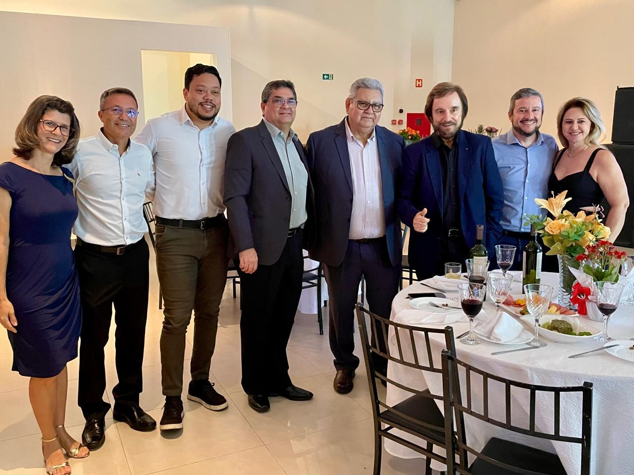 Noite de homenagens e reconhecimento: Ricardo Ojeda celebra 23 anos do Perfil News destacando o desenvolvimento de Três Lagoas e o setor da celulose Noite de homenagens e reconhecimento: Ricardo Ojeda celebra 23 anos do Perfil News destacando o desenvolvimento de Três Lagoas e o setor da celulose