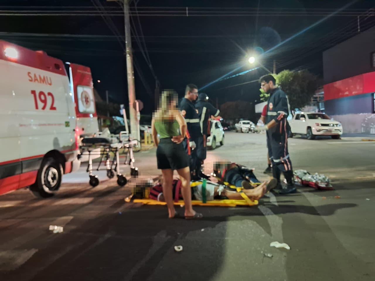 Cruzamento perigoso: Duas pessoas ficam feridas em acidente na esquina do Ginásio Municipal em Três Lagoas 