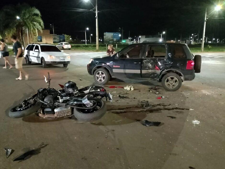 Motociclista sofre traumatismo craniano após batida em Chapadão do Sul  