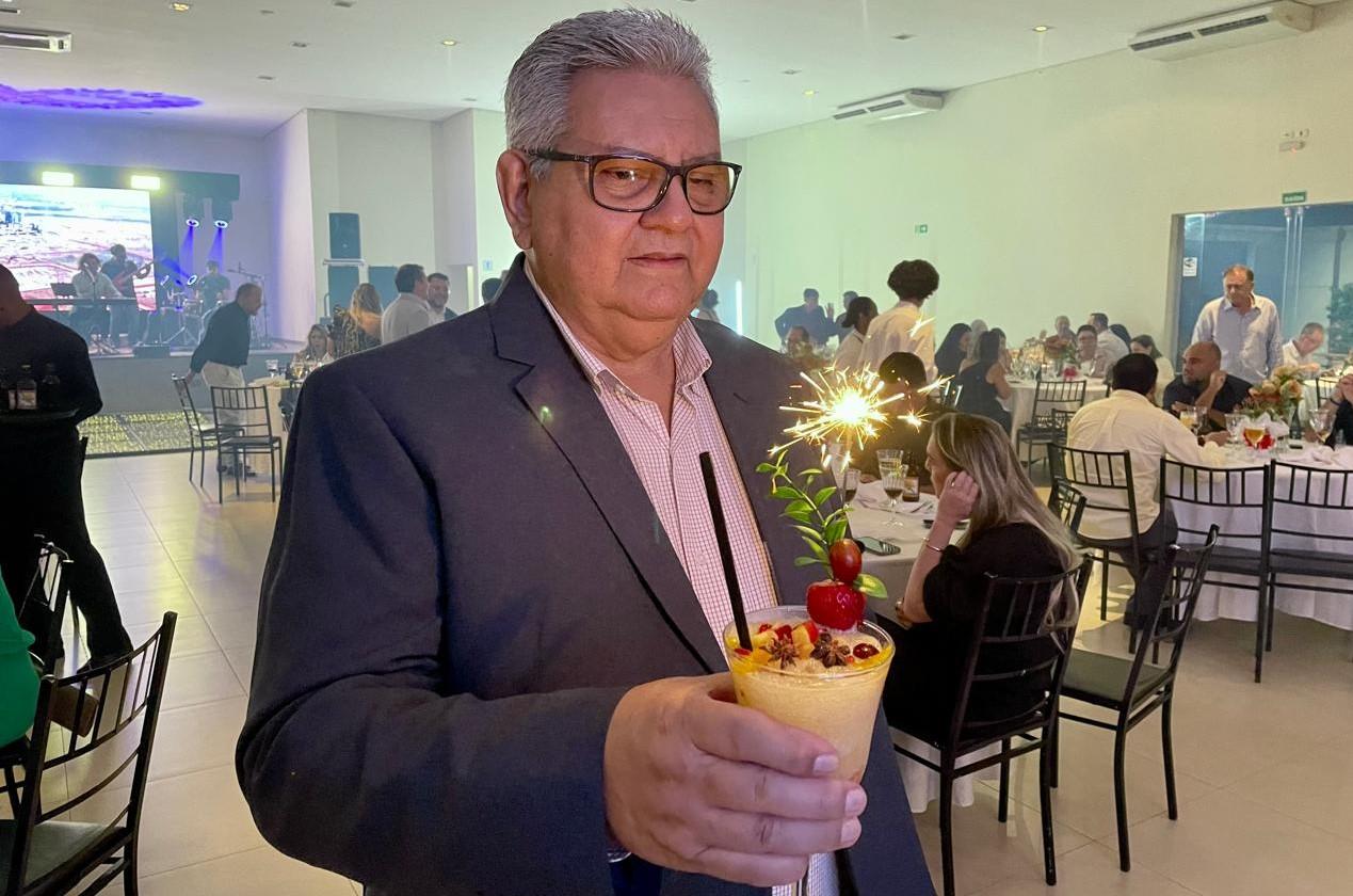Noite de homenagens e reconhecimento: Ricardo Ojeda celebra 23 anos do Perfil News destacando o desenvolvimento de Três Lagoas e o setor da celulose