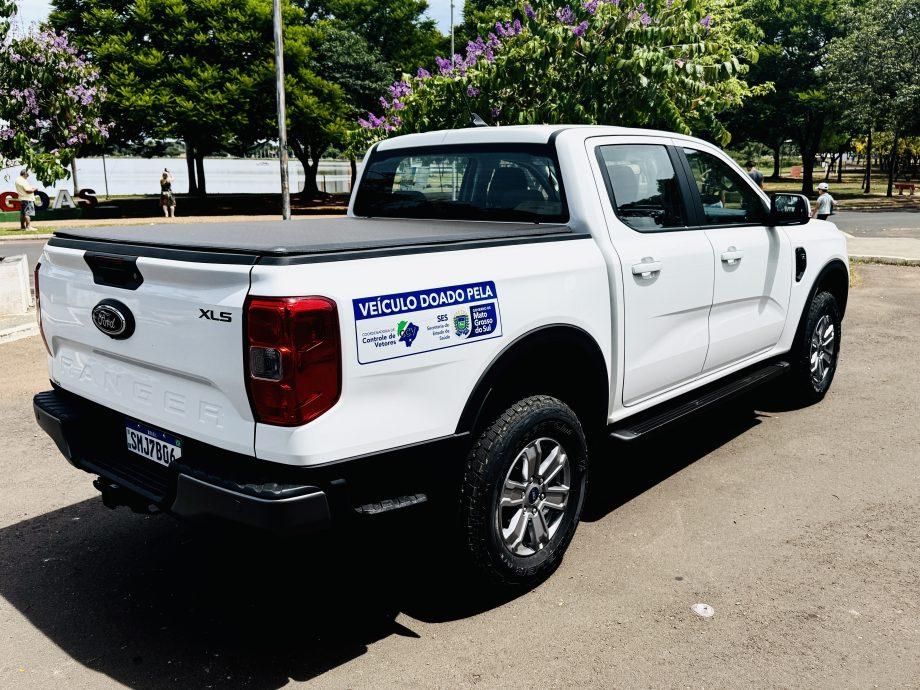 Prefeitura de Três Lagoas recebe doação de nova caminhonete para reforçar serviços da saúde municipal