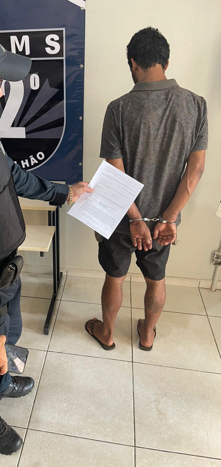 Guarnição do sargento J. Corrêa prende foragido da Justiça na Vila Piloto condenado por tráfico de drogas 