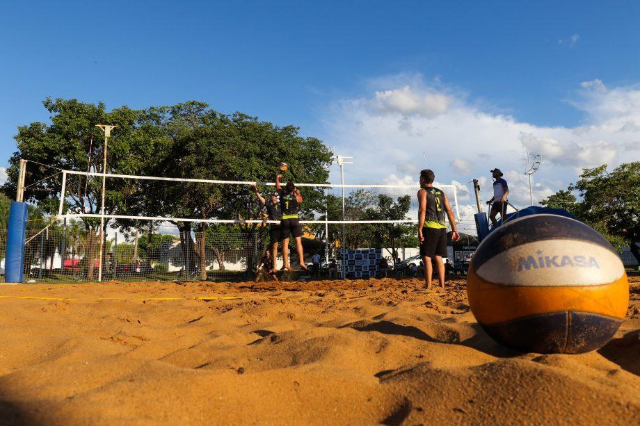 Final do Vôlei de Praia Masculino da VI Copa SEJUVEL movimenta fim de semana esportivo em Três Lagoas