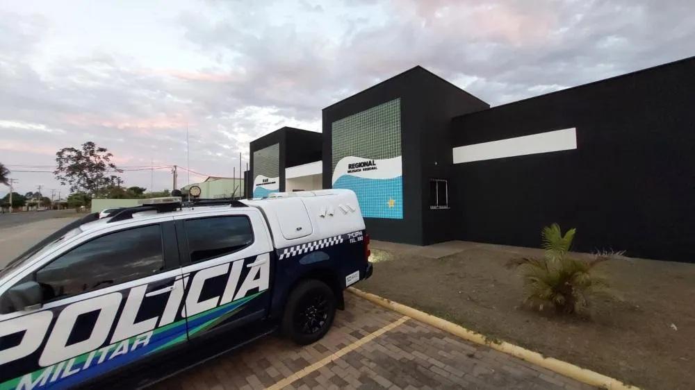 Mulher agride parceira com taco de bilhar durante briga em Bataguassu