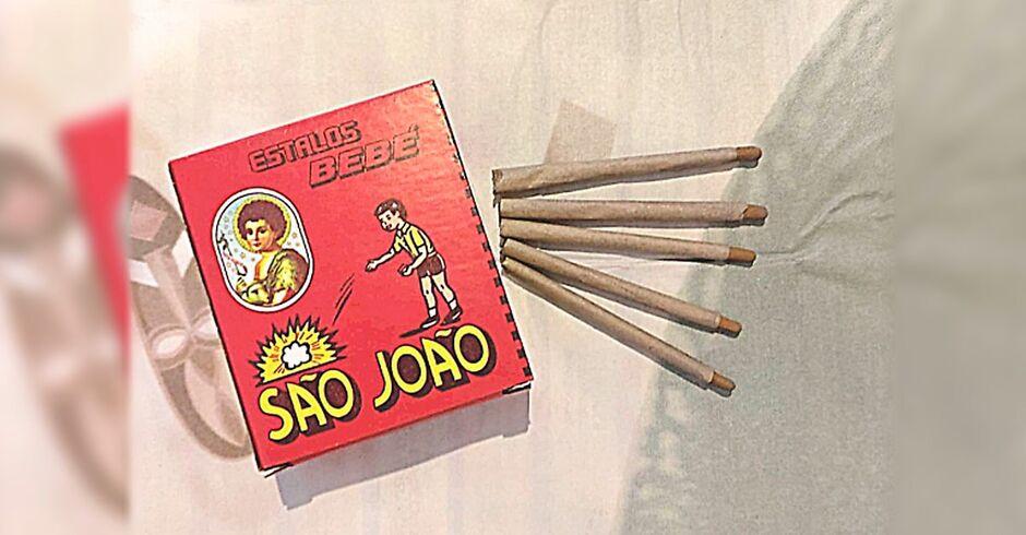  Em MS Idosa confunde bombinha com cigarro e fere a mão em explosão 