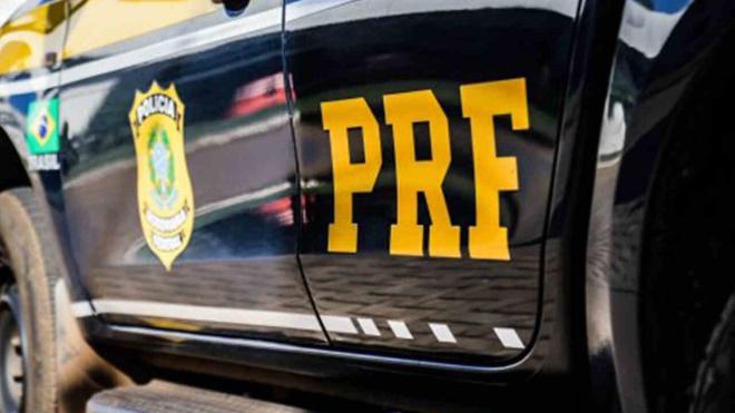 Empresário é preso pela PRF com revólver e R$ 826 mil em cheques na BR-158 em MS