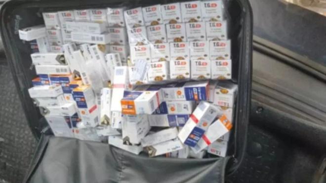 Estudante de Medicina é presa com mais de 130 medicamentos emagrecedores na BR-267 em MS