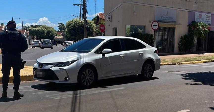 Polícia recupera veículo com registro de busca e apreensão no Jardim Roriz em Três Lagoas 