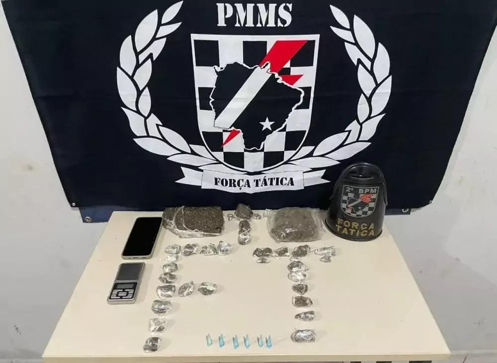Força Tática prende jovem com drogas e celular furtado na Vila Piloto