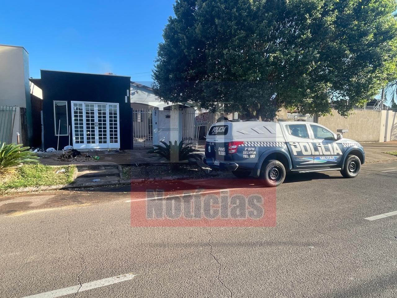 Em Três Lagos, idosa é salva por vizinho após inquilina atear fogo em residência Em Três Lagos, idosa é salva por vizinho após inquilina atear fogo em residência
