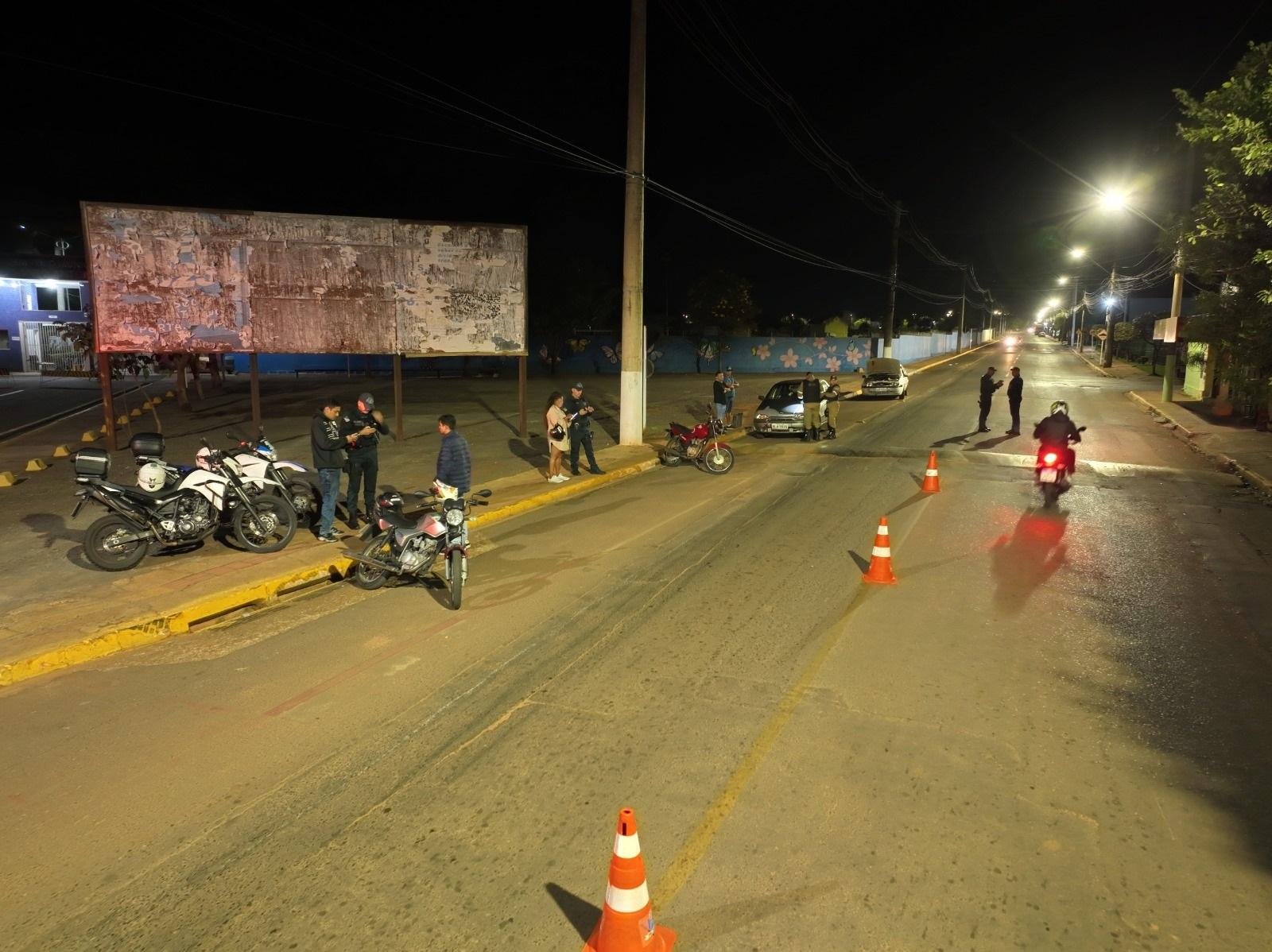 Megaoperação no trânsito continua em Três Lagoas: blitz apreende cinco veículos e flagra motoristas alcoolizados Megaoperação no trânsito continua em Três Lagoas: blitz apreende cinco veículos e flagra motoristas alcoolizados