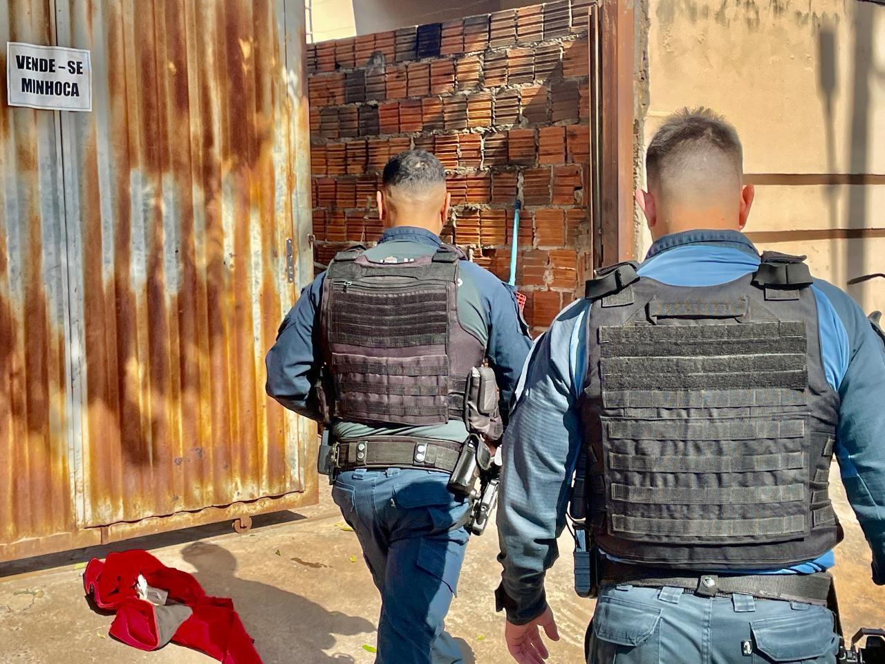 "Levou um corretivo”: Das Trevas” é linchado após agredir idoso de 71 anos no bairro Santa Luzia em Três Lagoas "Levou um corretivo”: Das Trevas” é linchado após agredir idoso de 71 anos no bairro Santa Luzia em Três Lagoas