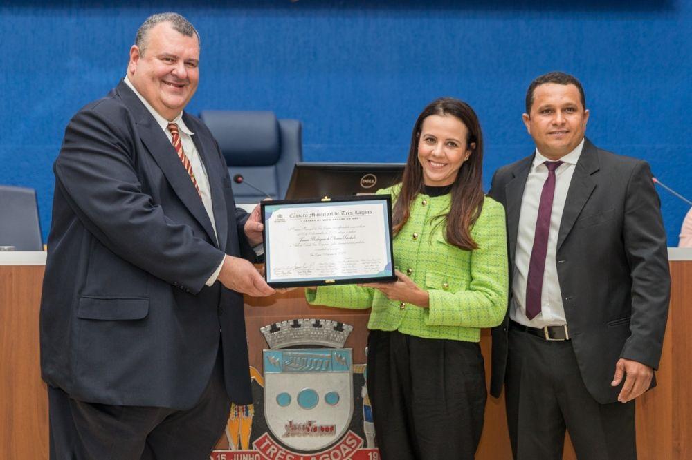 Dr. Isam Fares Júnior: exemplo de humanidade, respeito e compromisso com a população de Três Lagoas Dr. Isam Fares Júnior: exemplo de humanidade, respeito e compromisso com a população de Três Lagoas