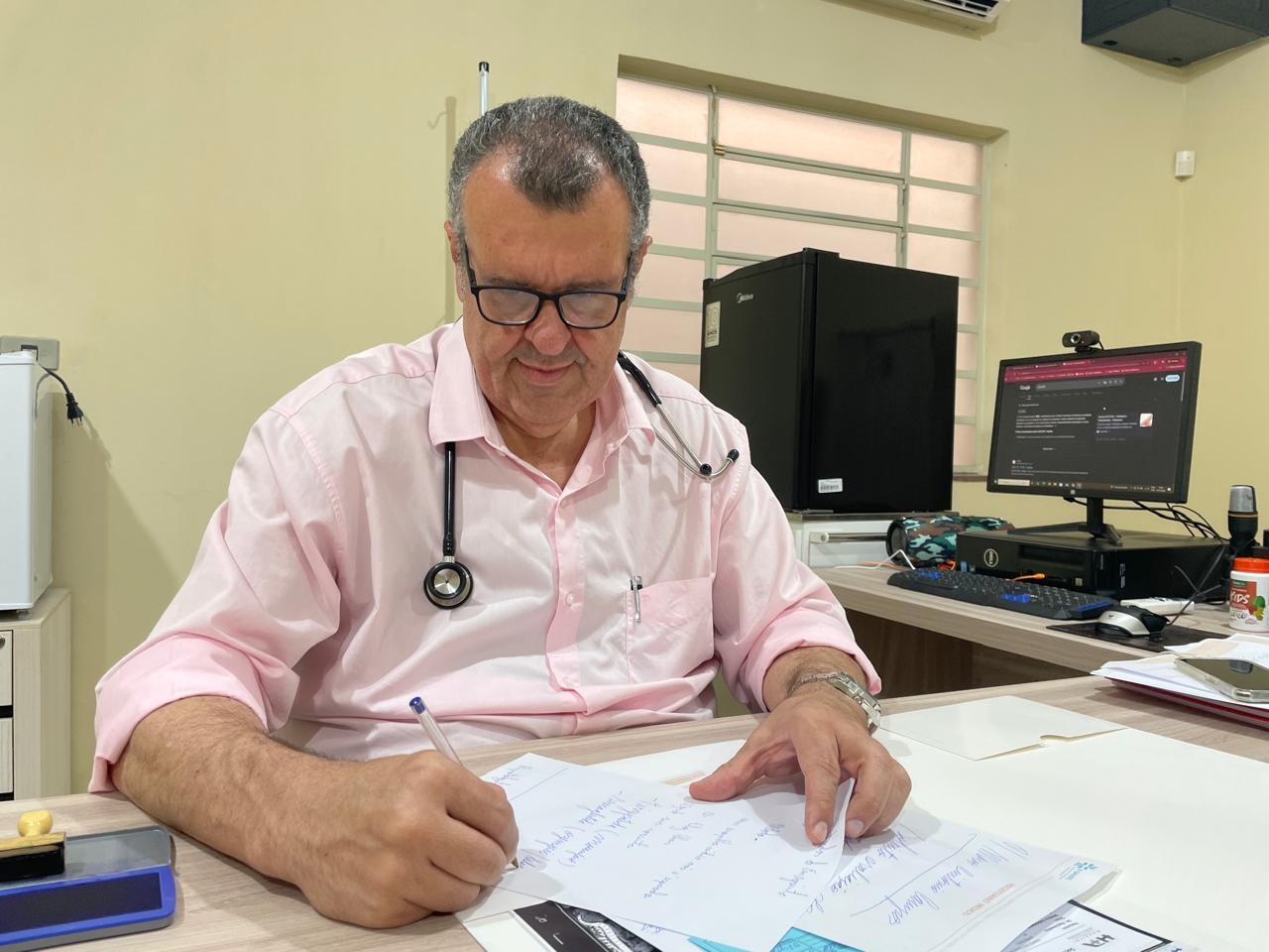 Dr. Isam Fares Júnior: exemplo de humanidade, respeito e compromisso com a população de Três Lagoas Dr. Isam Fares Júnior: exemplo de humanidade, respeito e compromisso com a população de Três Lagoas