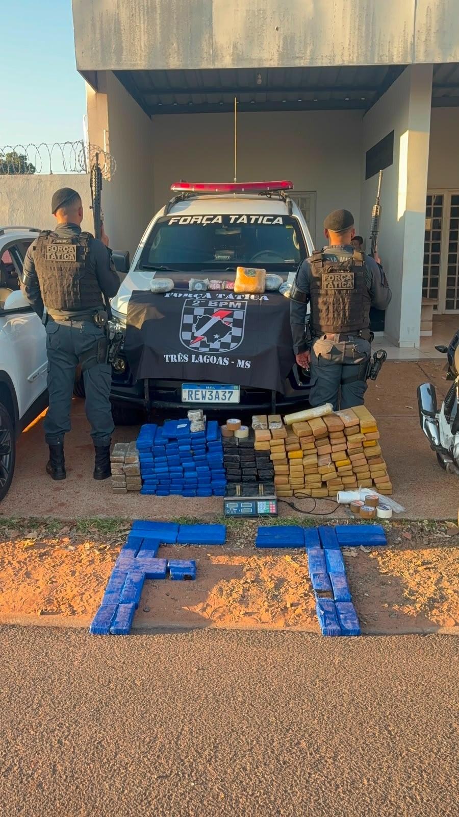 Golpe duro contra o tráfico: Polícia divulga balanço de megaoperação realizada em três residências de Três Lagoas Golpe duro contra o tráfico: Polícia divulga balanço de megaoperação realizada em três residências de Três Lagoas