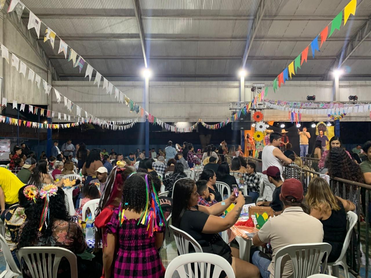 Arraiá da Escola Gentil Rodrigues Montalvão reúne grande público e celebra tradição em Três Lagoas