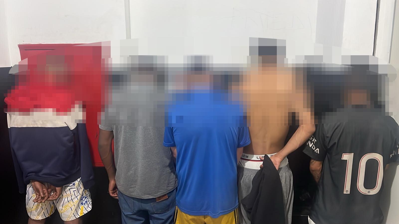 EXCLUSIVO: Polícia liberta vítima sequestrada no “Tribunal do Crime” e prende cinco pessoas nos “Predinhos” em Três Lagoas   