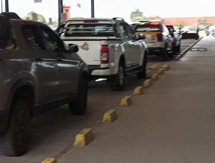 Fiscalização do DEPTRAN em estacionamentos de supermercado gera polêmica entre motoristas de Três Lagoas