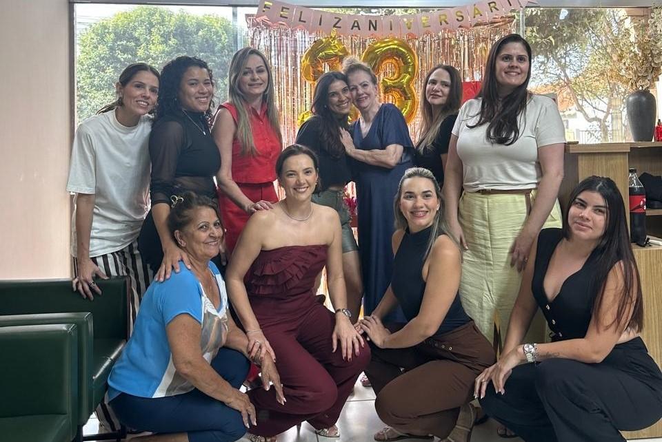 Empresária Adma comemora aniversário e celebra o sucesso do salão Beauty Center em Três Lagoas Empresária Adma comemora aniversário e celebra o sucesso do salão Beauty Center em Três Lagoas