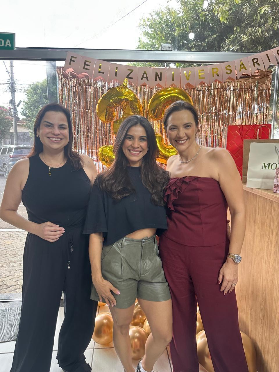 Empresária Adma comemora aniversário e celebra o sucesso do salão Beauty Center em Três Lagoas Empresária Adma comemora aniversário e celebra o sucesso do salão Beauty Center em Três Lagoas