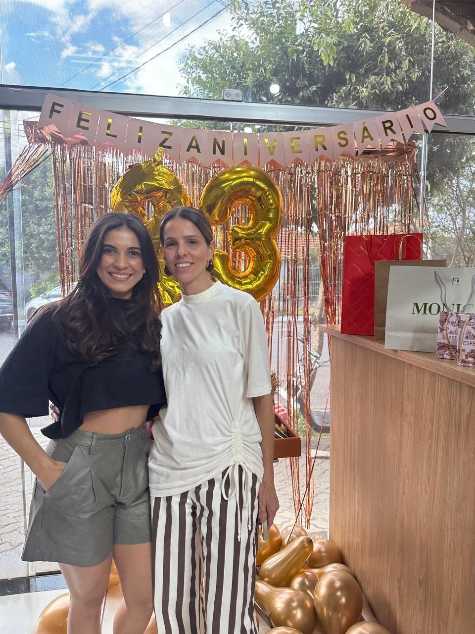 Empresária Adma comemora aniversário e celebra o sucesso do salão Beauty Center em Três Lagoas Empresária Adma comemora aniversário e celebra o sucesso do salão Beauty Center em Três Lagoas