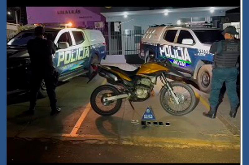 PM prende casal por tráfico de drogas e apreende arma. Na ficha criminal de “Maldito” consta um estupro
