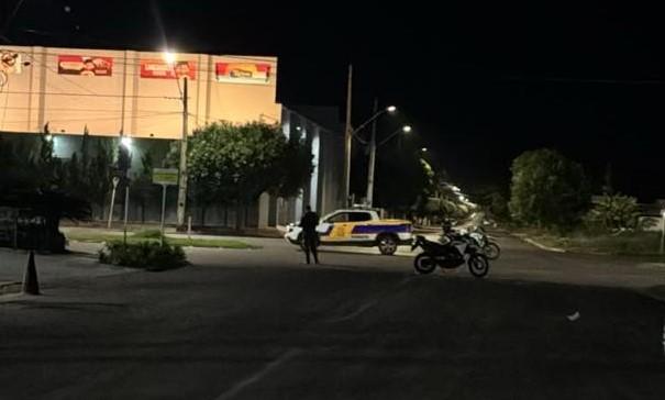 Lei Seca em ação: blitz do Trânsito surpreende motoristas na noite deste sábado em Três Lagoas Lei Seca em ação: blitz do Trânsito surpreende motoristas na noite deste sábado em Três Lagoas
