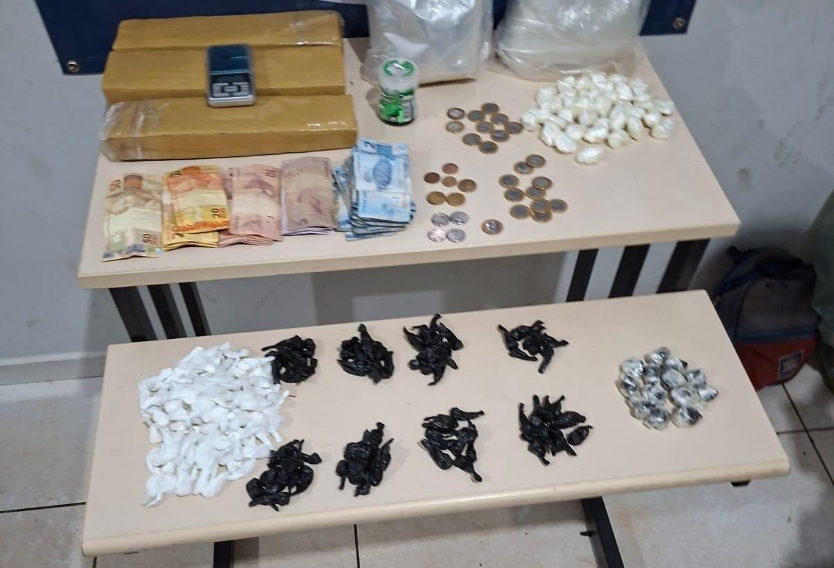 Bar Netuno é alvo de ação policial em Três Lagoas; duas mulheres são presas e mais de 7 kg de maconha são encontrados