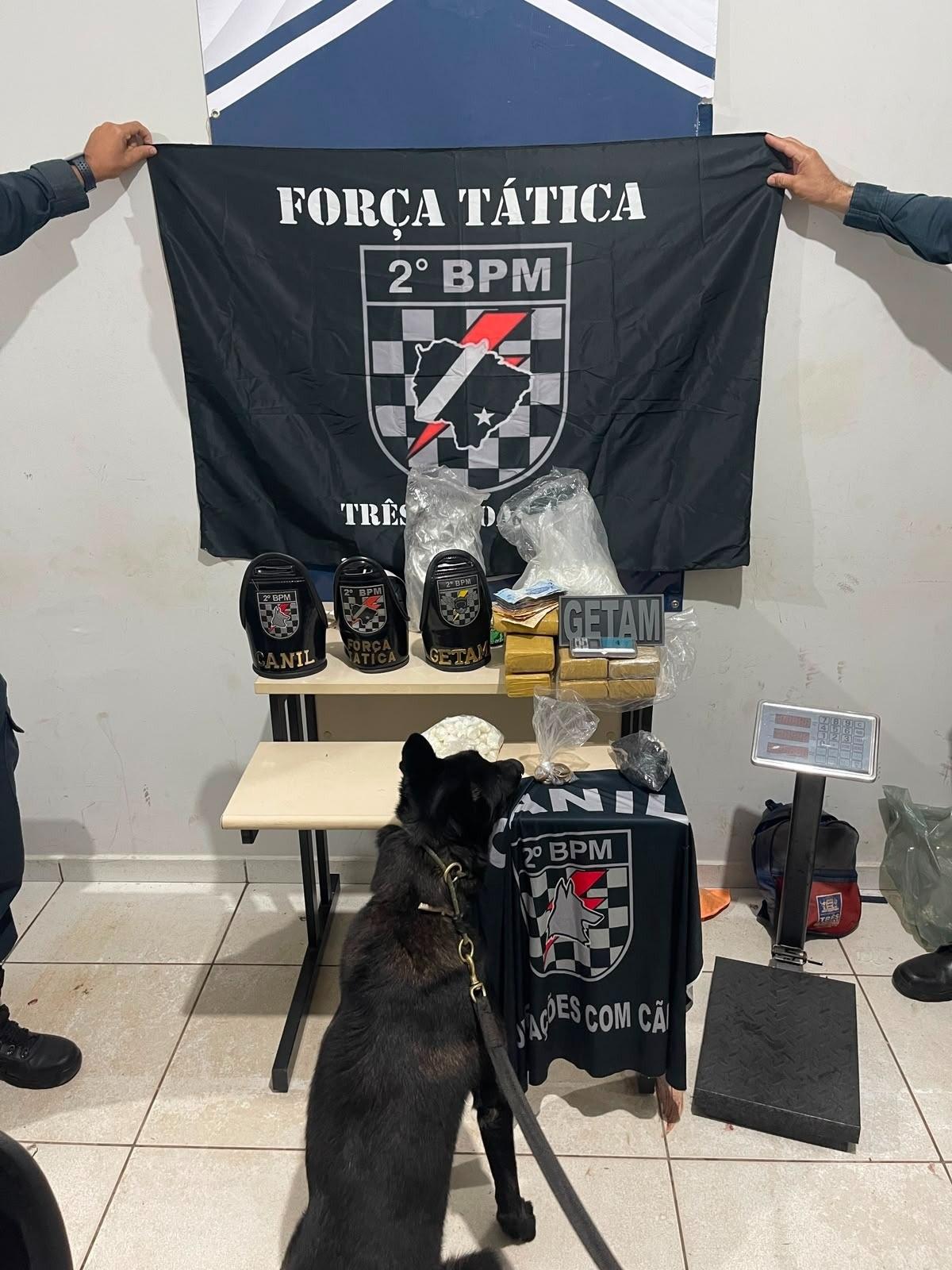 Bar Netuno é alvo de ação policial em Três Lagoas; duas mulheres são presas e mais de 7 kg de maconha são encontrados