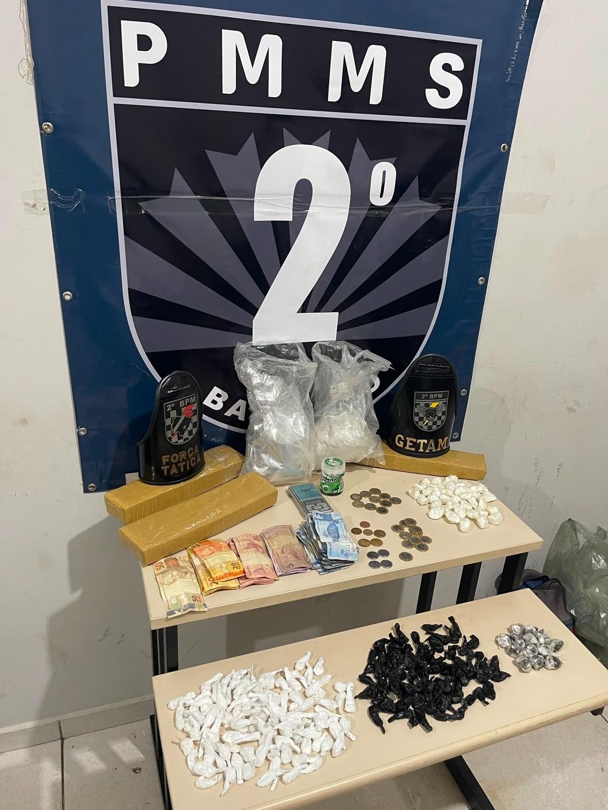Bar Netuno é alvo de ação policial em Três Lagoas; duas mulheres são presas e mais de 7 kg de maconha são encontrados