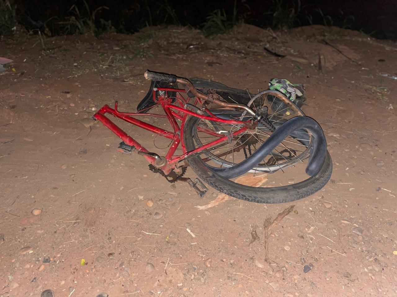 VEJA O VÍDEO: Tragédia na BR-158: Haitiano morre após ser atropelado por carreta; motorista deixou o local em Três Lagoas VEJA O VÍDEO: Tragédia na BR-158: Haitiano morre após ser atropelado por carreta; motorista deixou o local em Três Lagoas