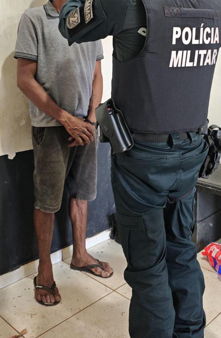 Em menos de duas horas, Rádio Patrulha da PM prende segundo foragido em Três Lagoas; desta vez pelo crime de receptação Em menos de duas horas, Rádio Patrulha da PM prende segundo foragido em Três Lagoas; desta vez pelo crime de receptação