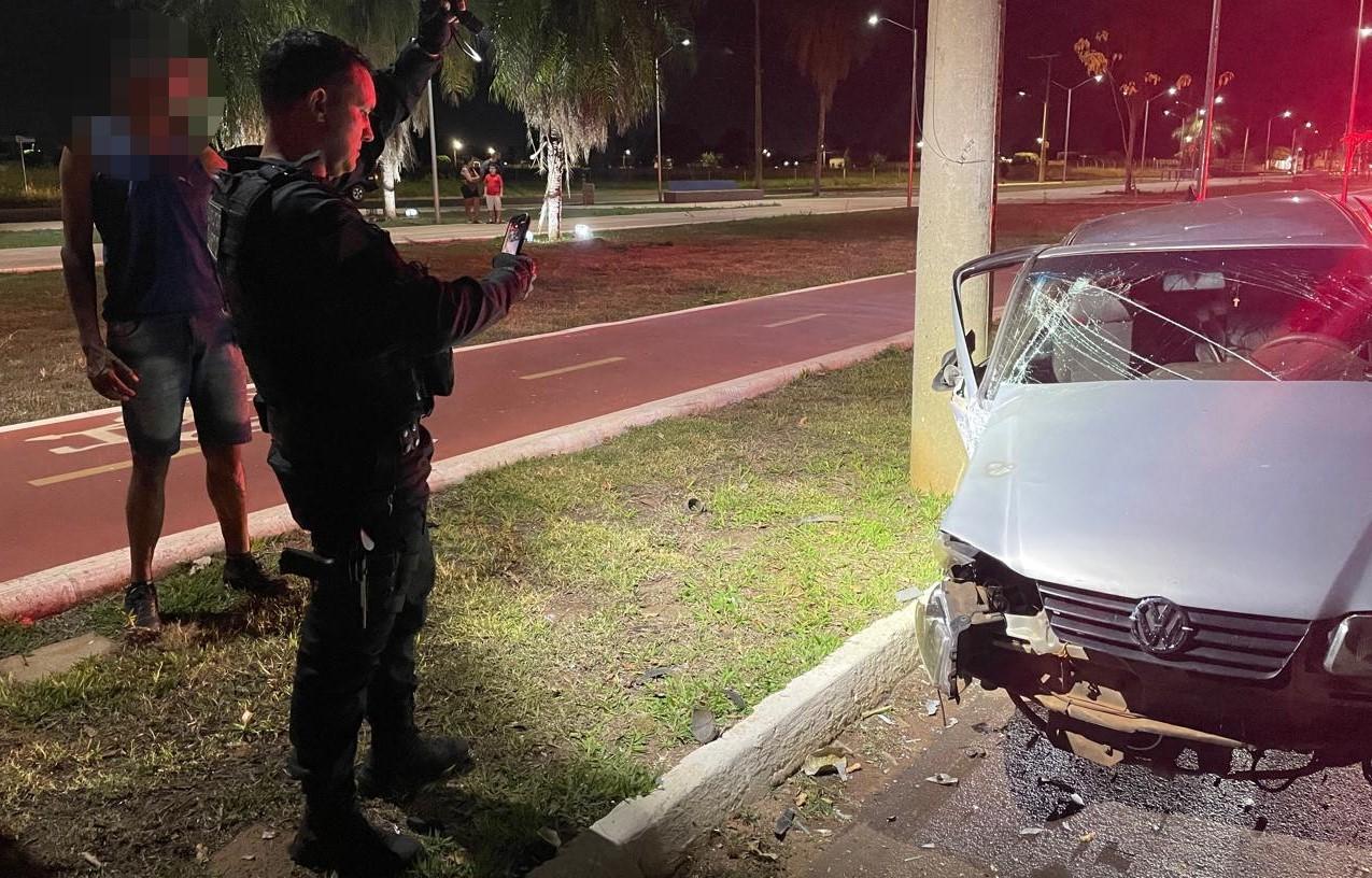“Jacaré do Rodeio” troca a arena pelo poste, apaga bairros e termina a noite na delegacia de Três Lagoas “Jacaré do Rodeio” troca a arena pelo poste, apaga bairros e termina a noite na delegacia de Três Lagoas