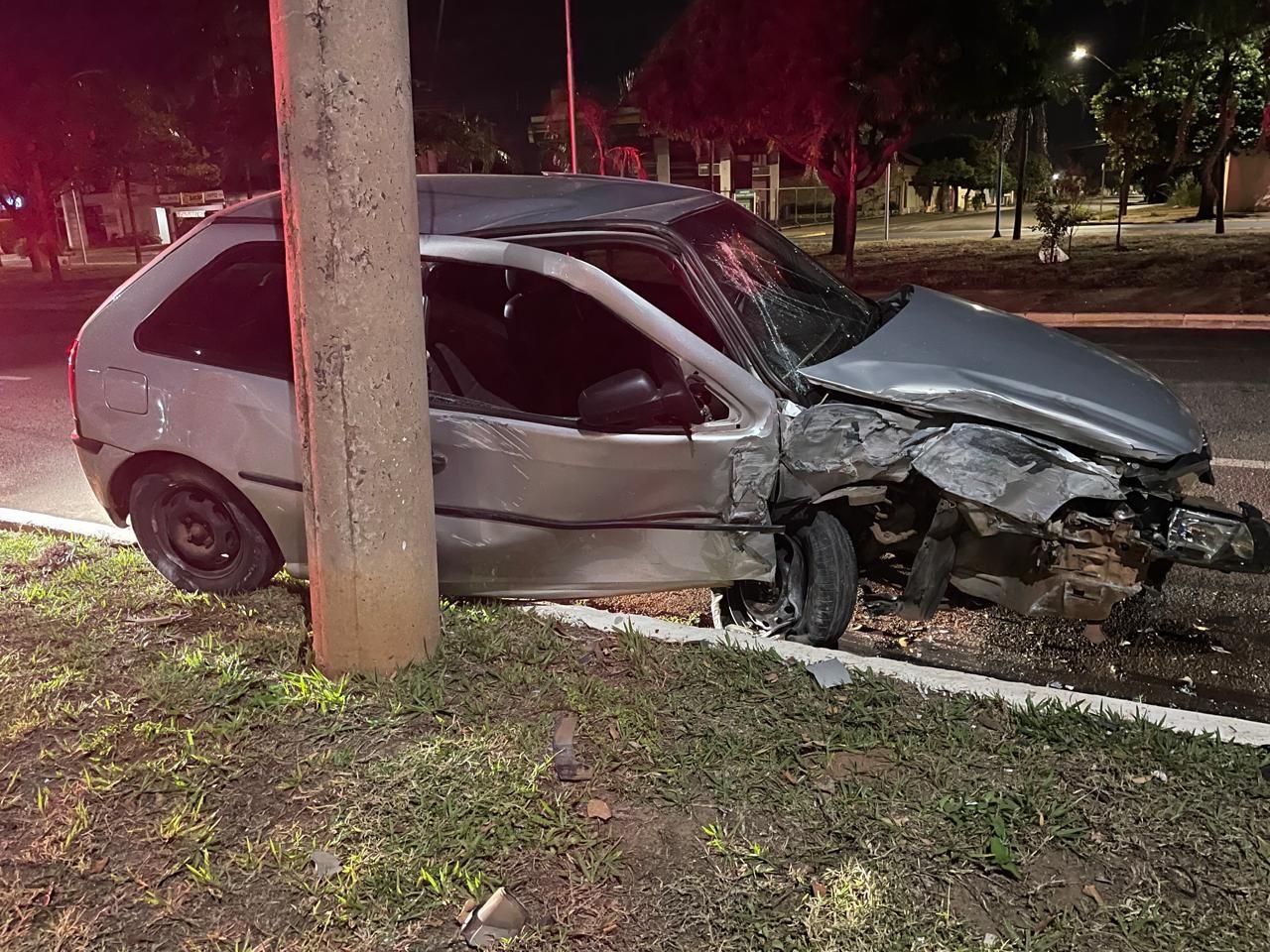 “Jacaré do Rodeio” troca a arena pelo poste, apaga bairros e termina a noite na delegacia de Três Lagoas “Jacaré do Rodeio” troca a arena pelo poste, apaga bairros e termina a noite na delegacia de Três Lagoas
