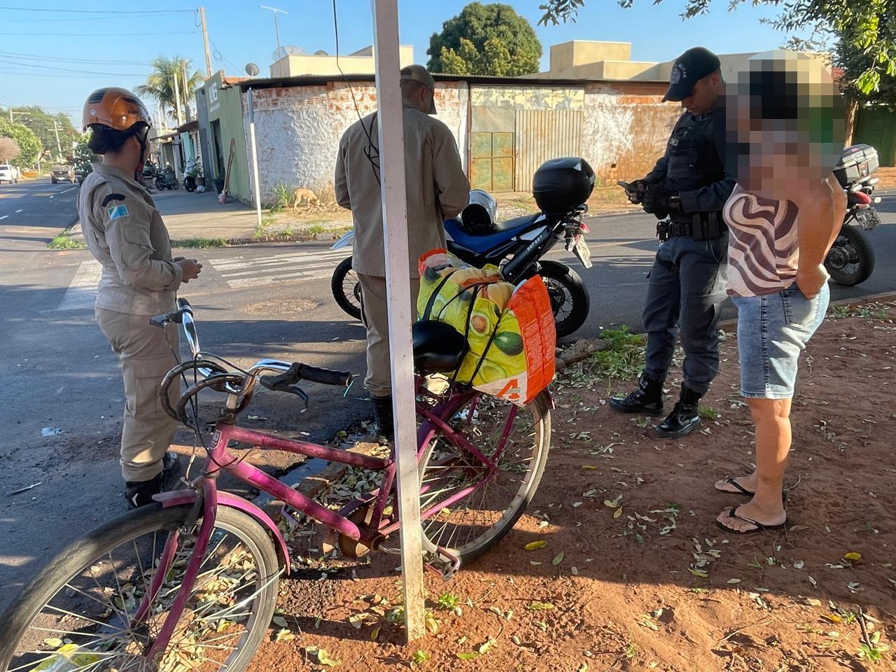 Em Três Lagoas, motorista invade preferencial, atinge ciclista e diz que ela estava “rápida demais” em sua Caloi Poti Em Três Lagoas, motorista invade preferencial, atinge ciclista e diz que ela estava “rápida demais” em sua Caloi Poti
