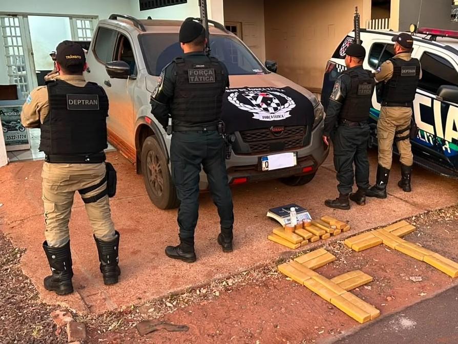Maconha no fogão, enterrada e até caminhonete furtada: Força Tática prende quatro em Três Lagoas Maconha no fogão, enterrada e até caminhonete furtada: Força Tática prende quatro em Três Lagoas