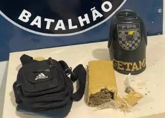 Nem perto de escola o tráfico perdoa: GETAM prende suspeito com mais de meio quilo de maconha em Três Lagoas