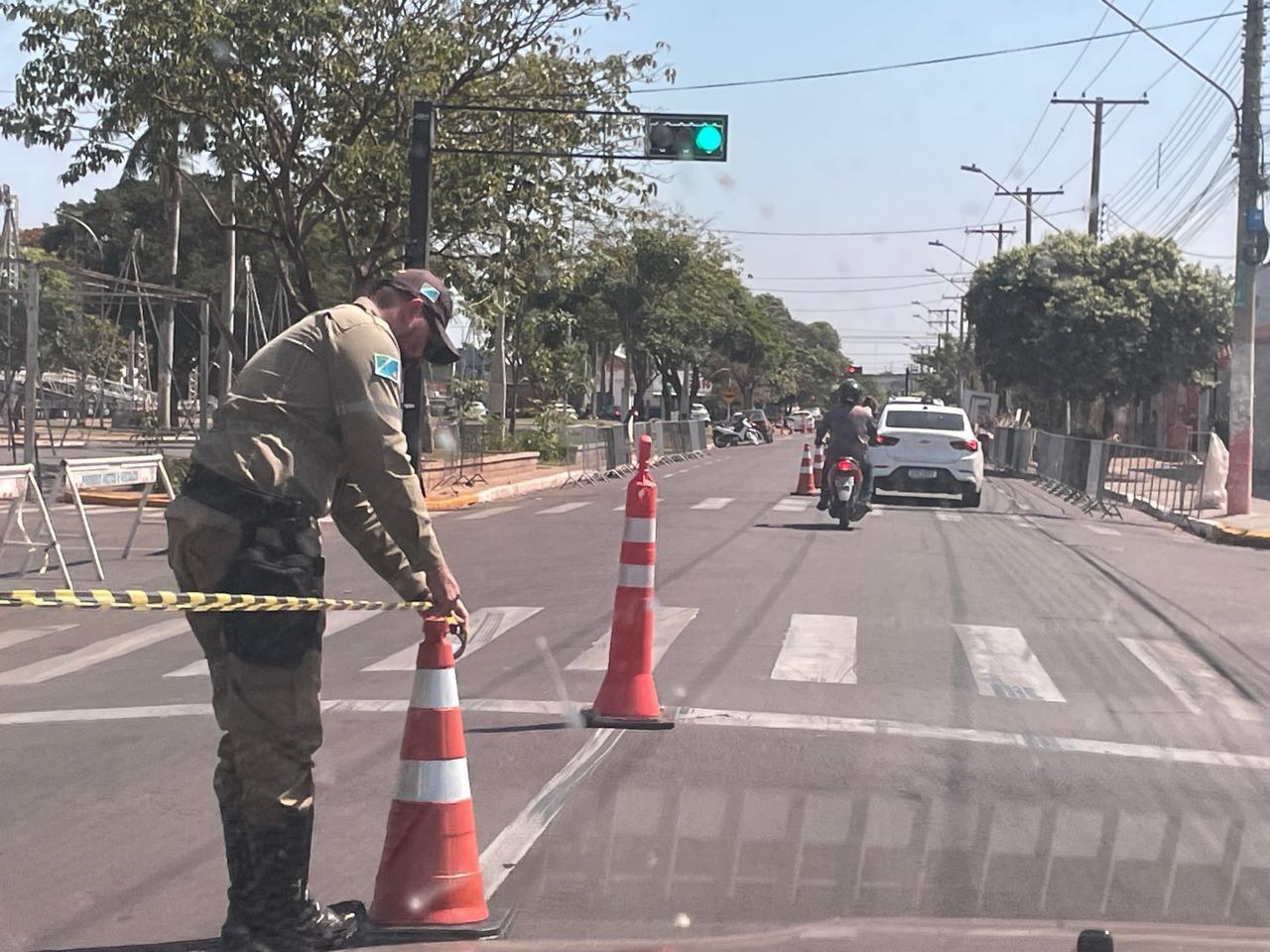 Festa do Folclore exige cuidado redobrado na Avenida Rosário Congro no Centro de Três Lagoas