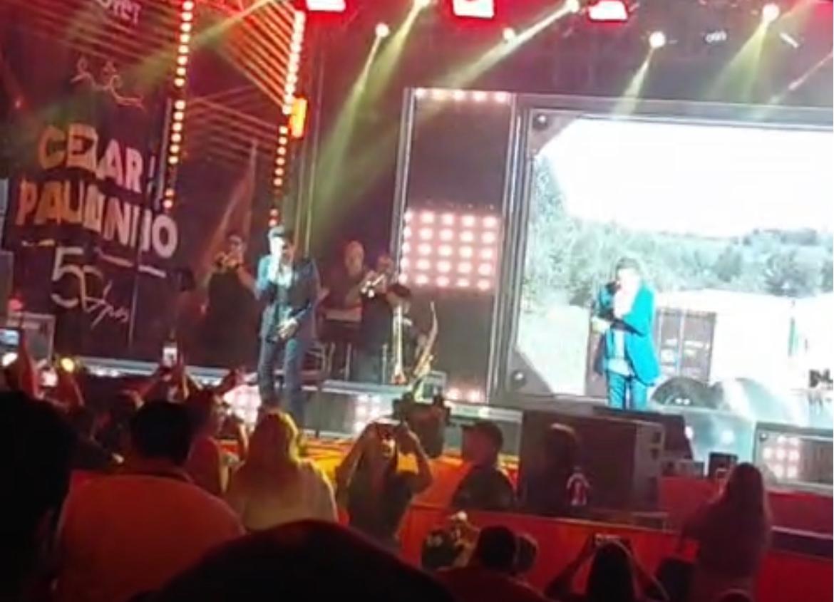 Quem sofre de amor conhece esta música: Cezar & Paulinho cantam “Boate Azul” e público vai à loucura em Três Lagoas Quem sofre de amor conhece esta música: Cezar & Paulinho cantam “Boate Azul” e público vai à loucura em Três Lagoas