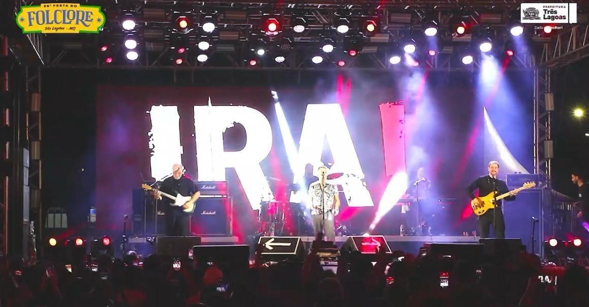 Apesar de trocar nome de Três Lagoas pela cidade de “Sete Lagoas”, Grupo Ira levanta público com clássicos do rock nacional na Festa do Folclore Apesar de trocar nome de Três Lagoas pela cidade de “Sete Lagoas”, Grupo Ira levanta público com clássicos do rock nacional na Festa do Folclore